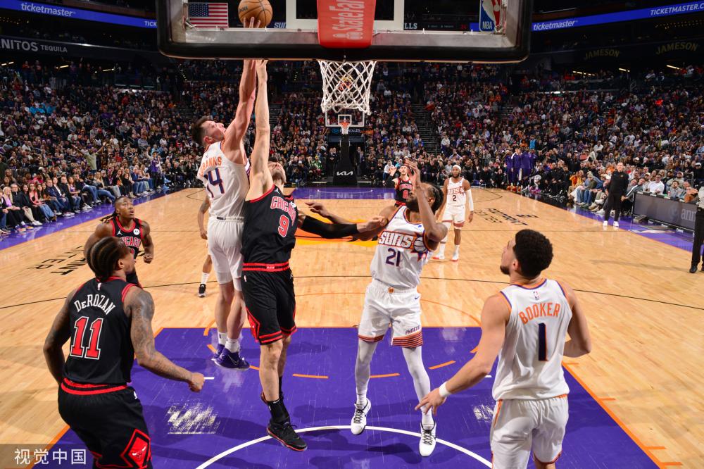 更加突出 更加突出